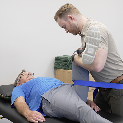 hip-and-knee-pain-relief-PURO-Physical-Therapy-and-Sports-Medicine-North-Hollywood-CA